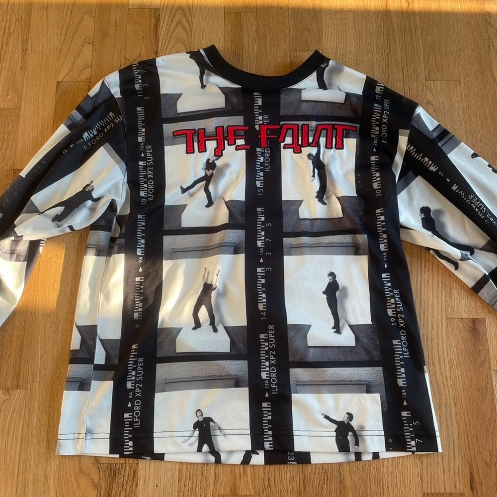 Graphic Long Sleeve Shirt
